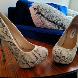 Steve Madden Platform Stilletto